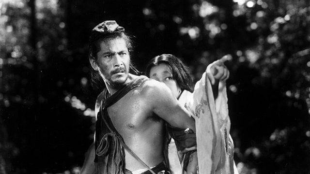 640px-Rashomon_(1950)_Press_Photo_of_Toshiro_Mifune_and_Machiko_Kyō